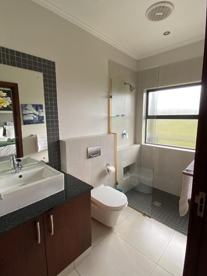 Luxury With Private Balcony And Stunning Dam Views Apartment Ballito