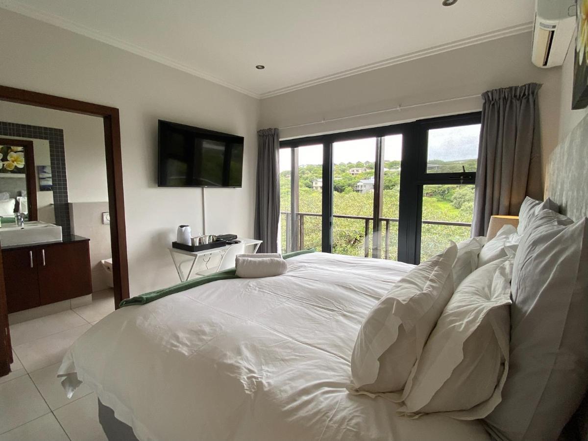 Apartment Luxury With Private Balcony And Stunning Dam Views Ballito