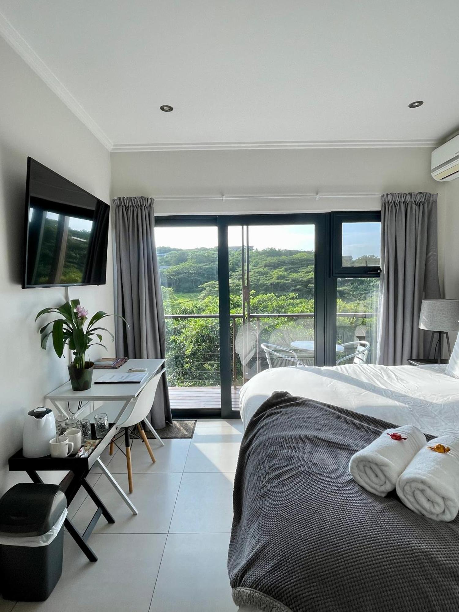 Apartment Luxury With Private Balcony And Stunning Dam Views